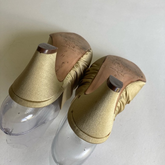 Larry Stuart Collection Gold Elastic Fabric Heeled Mules size 8 - Picture 11 of 15